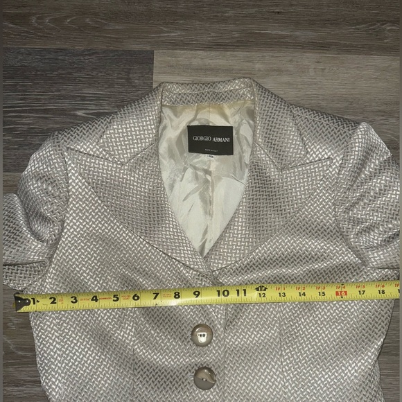 Giorgio Armani Women’s Gray Blazer - Picture 9 of 11